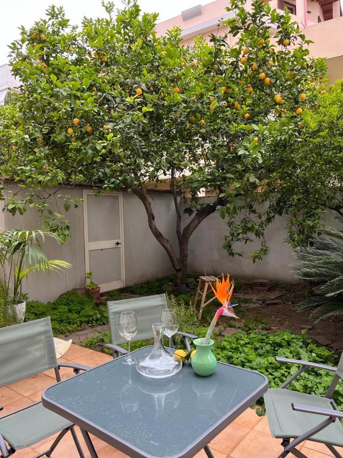Tangerine Tree House Apartment กาญารี ภายนอก รูปภาพ